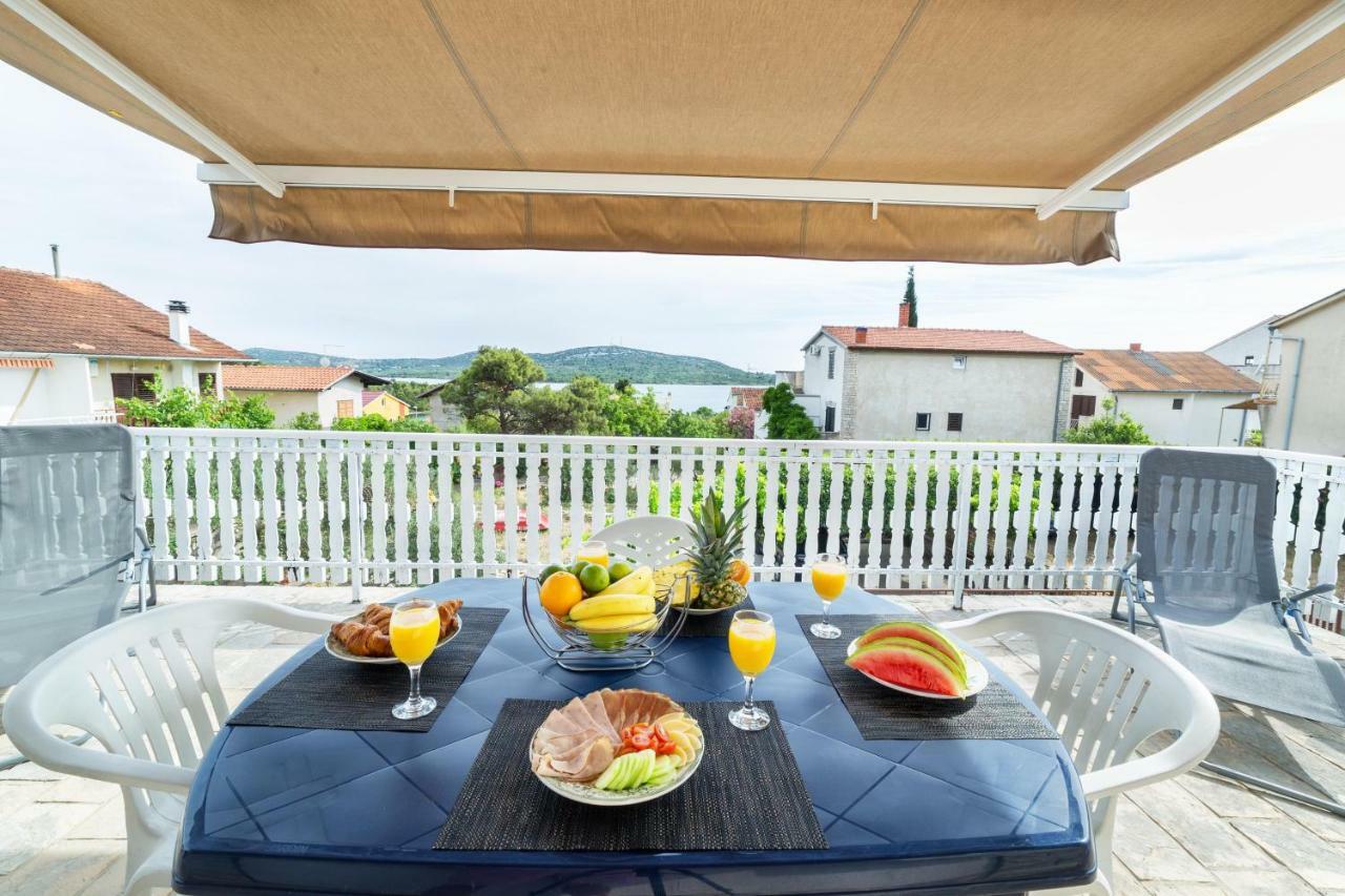 Apartments The Heart Of Croatia Pirovac Exterior foto